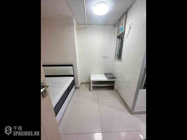 North Point - Metropole Building 02