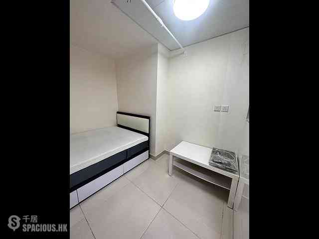 North Point - Metropole Building 03
