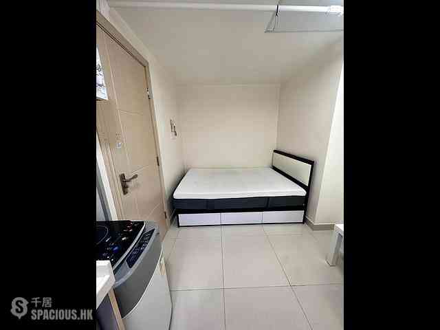 North Point - Metropole Building 04