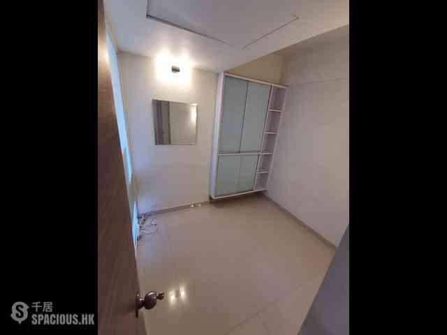Shek Tong Tsui - Nam Cheong Building 06