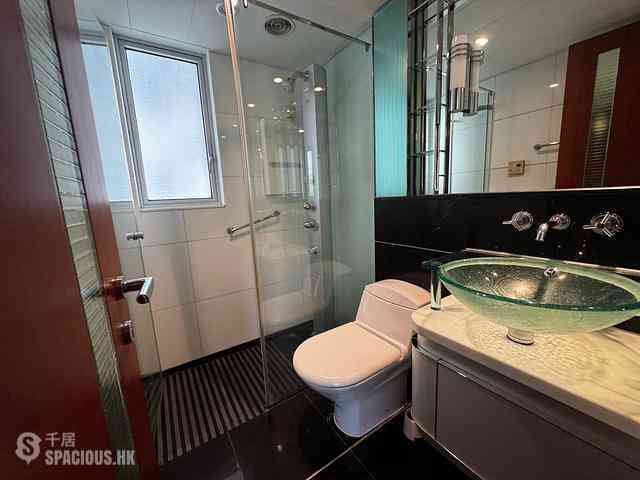 West Kowloon - The Harbourside Block 3 08