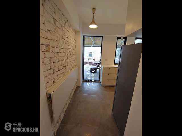 Central - 41-43, Gough Street 15