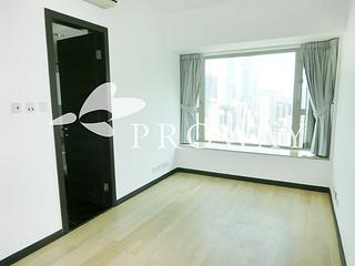 Sai Ying Pun - Centre Place 05