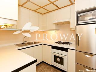 Wan Chai - Convention Plaza Apartments 06