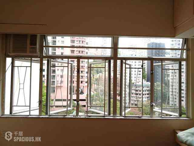 Fortress Hill - Yuet Ming Building 05