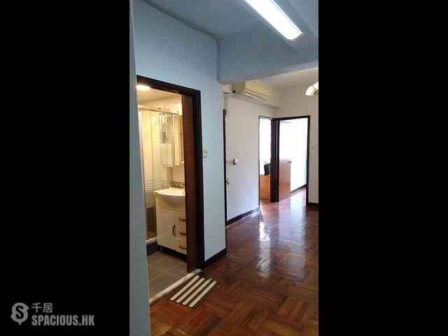 Fortress Hill - Yuet Ming Building 06