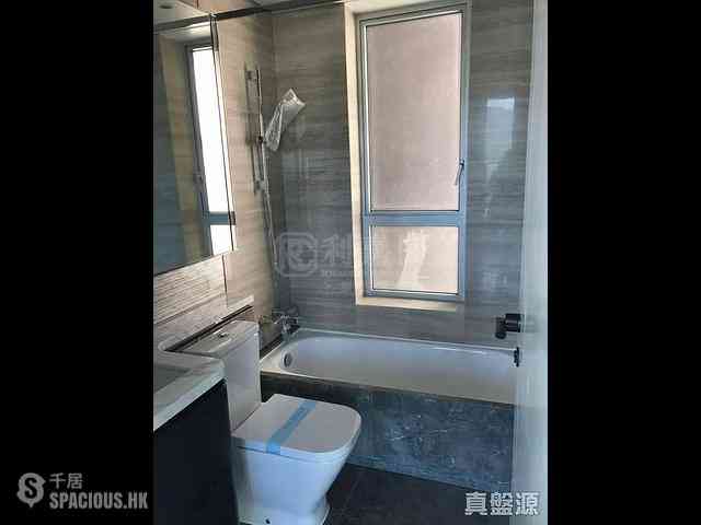 Tseung Kwan O - Savannah Block 3A 04
