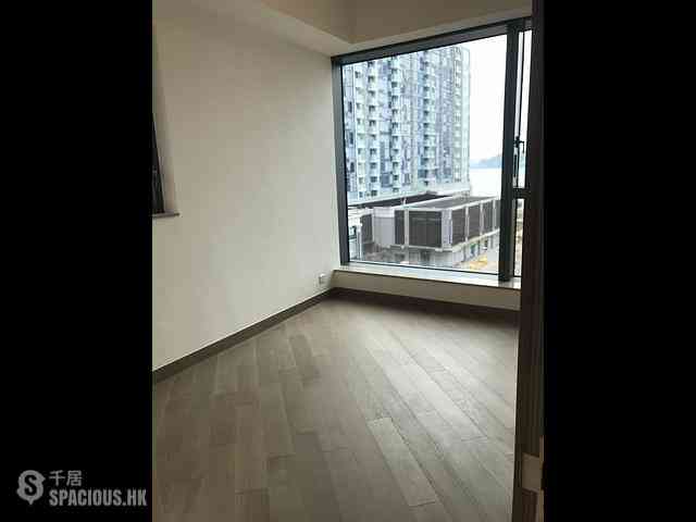 Tseung Kwan O - The Wings Ocean Wings Block 8 01