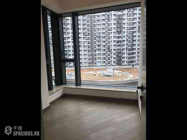 Tseung Kwan O - The Wings Ocean Wings Block 8 08
