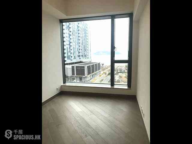 Tseung Kwan O - The Wings Ocean Wings Block 8 09