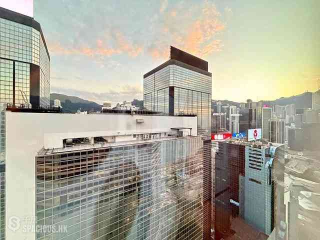 Wan Chai - Convention Plaza Apartments 03