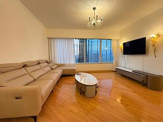 Wan Chai - Convention Plaza Apartments 04