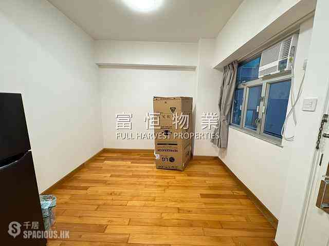 Happy Valley - Winner House 04