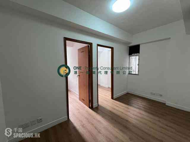 Sai Ying Pun - 2-4, Eastern Street 02
