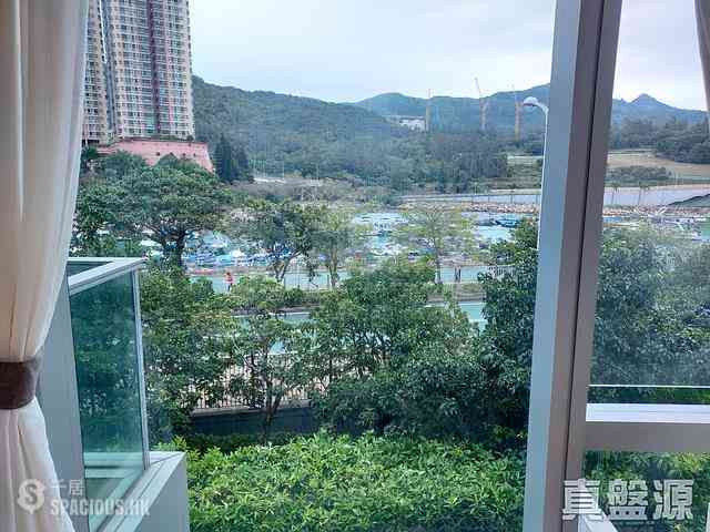 Tseung Kwan O - Savannah Block 1 02