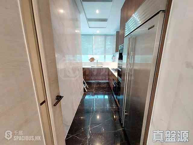 Tseung Kwan O - Savannah Block 1 04
