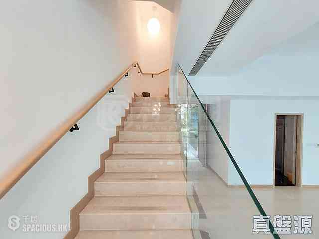 Tseung Kwan O - Savannah Block 1 12