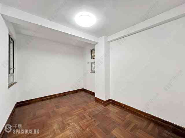 Wan Chai - Phoenix Court Block 2 01