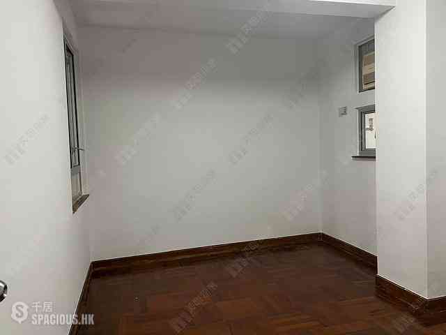Wan Chai - Phoenix Court Block 2 08