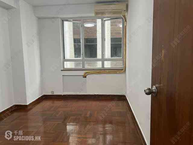Wan Chai - Phoenix Court Block 2 09