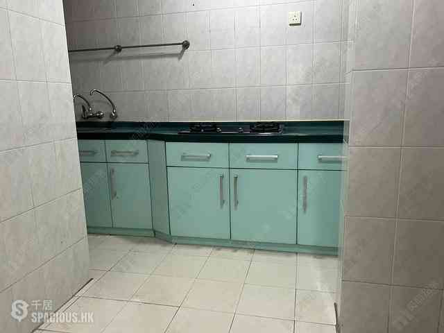 Wan Chai - Phoenix Court Block 2 10