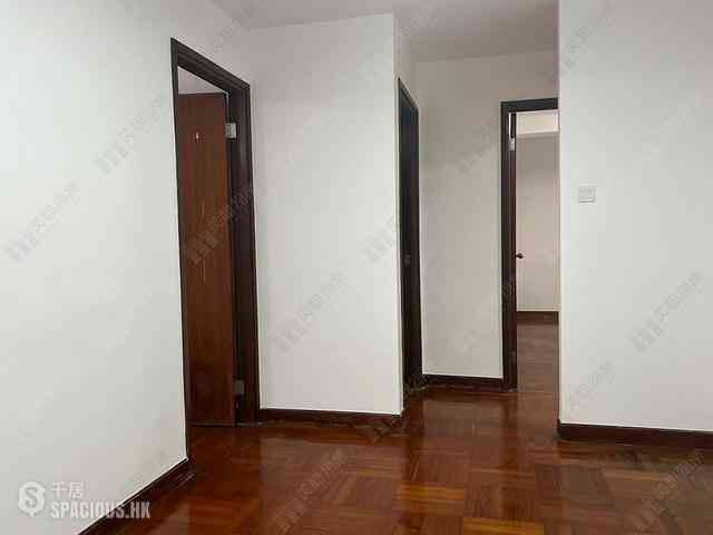 Wan Chai - Phoenix Court Block 2 12