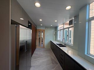 Stanley - Redhill Peninsula Site A (Phase 4) 18