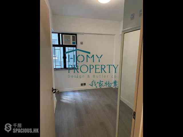 Mid Levels West - Hing Wah Mansion 04