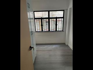 Mid Levels West - Hing Wah Mansion 06