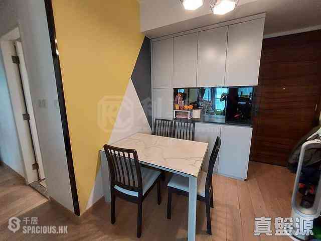 Tseung Kwan O - Savannah Block 2 03