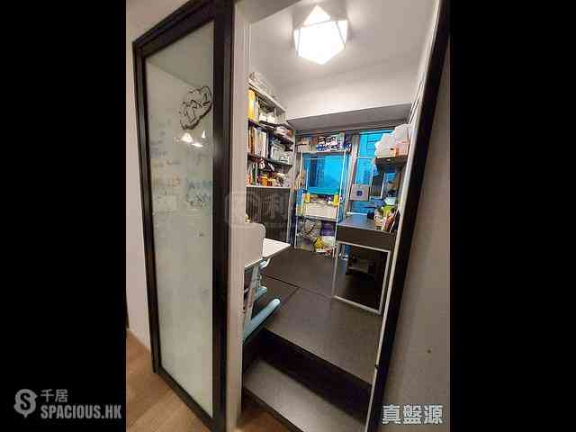 Tseung Kwan O - Savannah Block 2 04