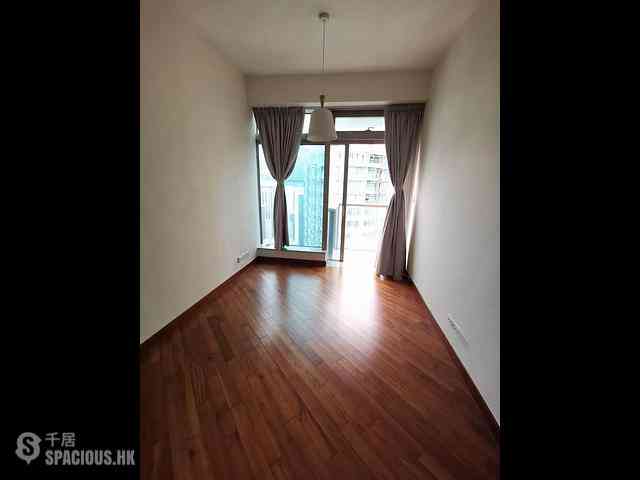 Wan Chai - The Avenue 02
