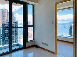 Sai Ying Pun - 63, Pokfulam 04