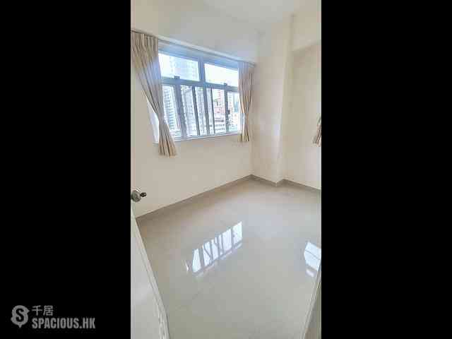 Shau Kei Wan - Wing Wah House 07