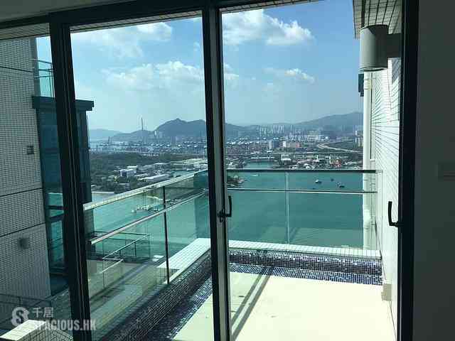 Tai Kok Tsui - The Long Beach 13