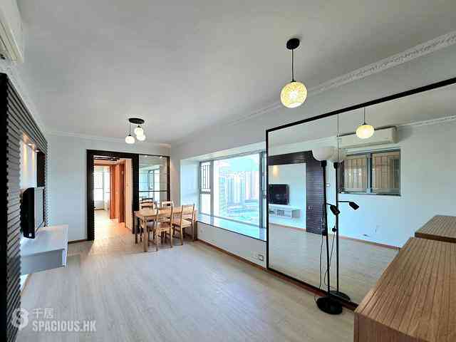 Tung Chung - Seaview Crescent 01