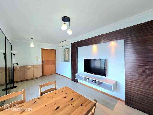 Tung Chung - Seaview Crescent 02