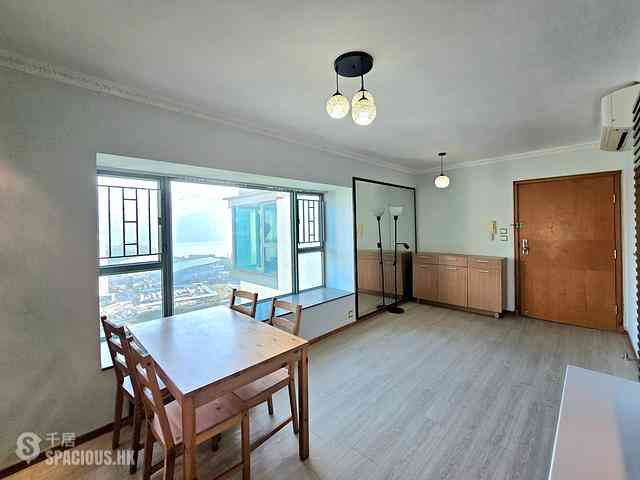 Tung Chung - Seaview Crescent 03