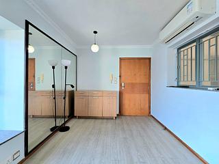 Tung Chung - Seaview Crescent 06