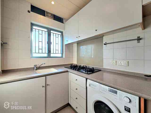 Tung Chung - Seaview Crescent 10