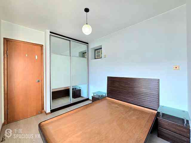 Tung Chung - Seaview Crescent 12
