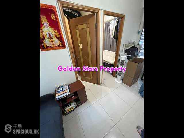 Sai Ying Pun - New Start Building 02