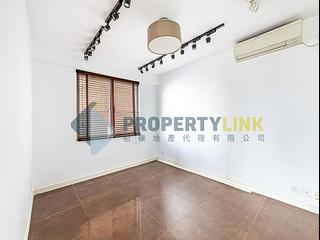 Shek Tong Tsui - Sun Court 05