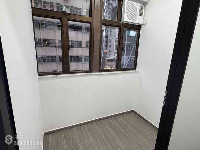 Causeway Bay - Ming Hing Building 04
