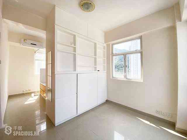 Sai Wan Ho - Lee Ga Building 02