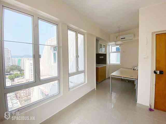 Sai Wan Ho - Lee Ga Building 09