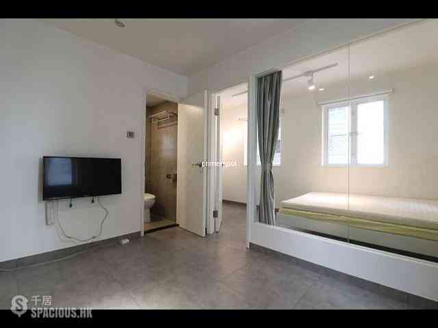 Wan Chai - Galway Court 03