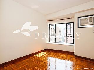 Mid Levels Central - The Grand Panorama 06