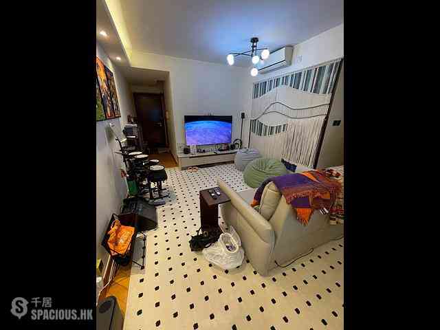West Kowloon - Sorrento Phase 1 Block 6 02