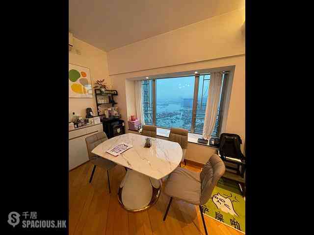 West Kowloon - Sorrento Phase 1 Block 6 03